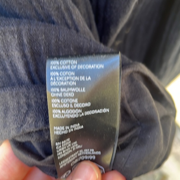 Free People FP embroidered peasant top tunic M black floral gauze - Picture 11 of 11